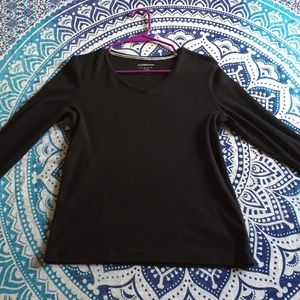 Selling a black long sleeve, small “v” neck.
